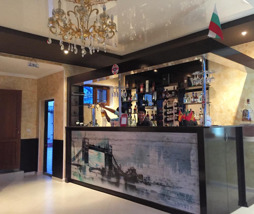 Hotel "Aishadeluxe" Taraz Ngoại thất bức ảnh