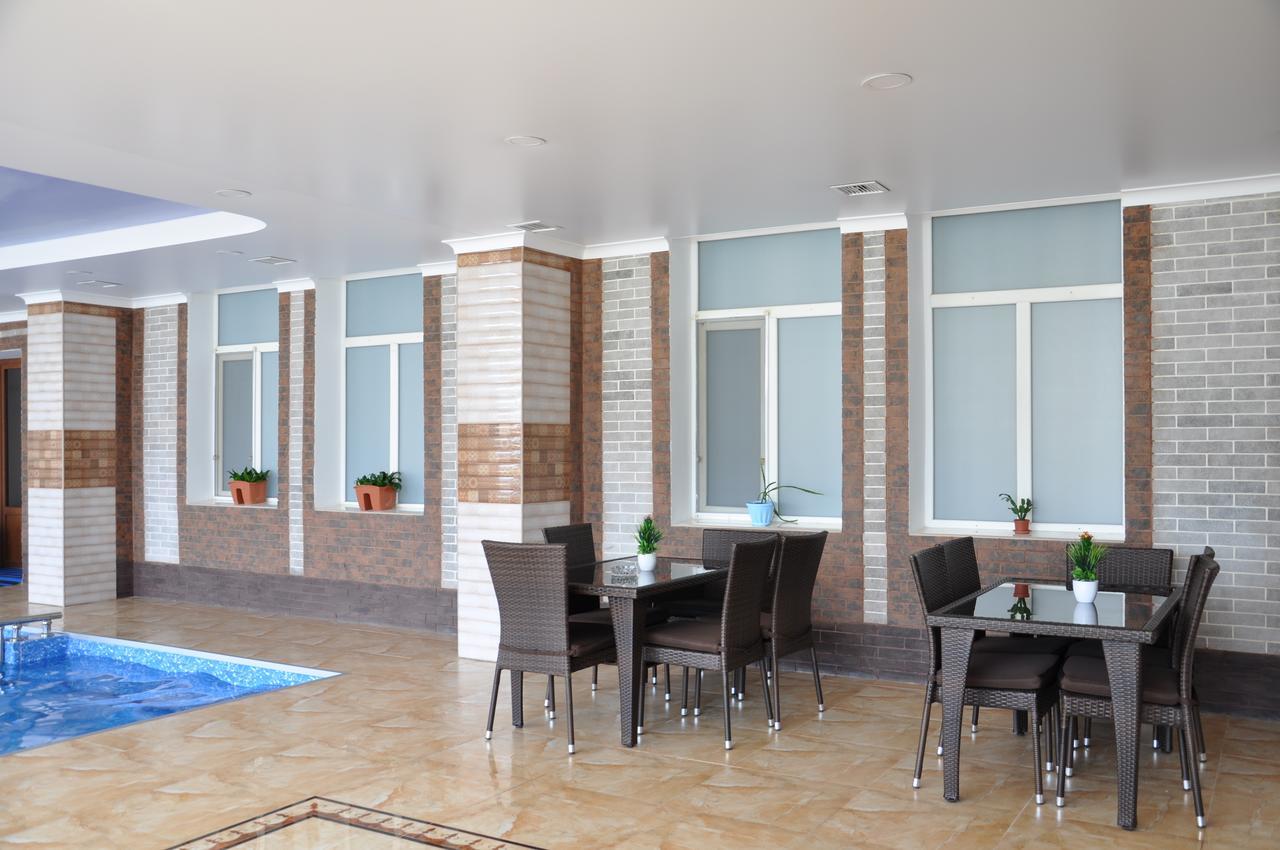 Hotel "Aishadeluxe" Taraz Ngoại thất bức ảnh