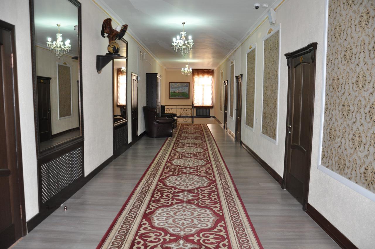 Hotel "Aishadeluxe" Taraz Ngoại thất bức ảnh